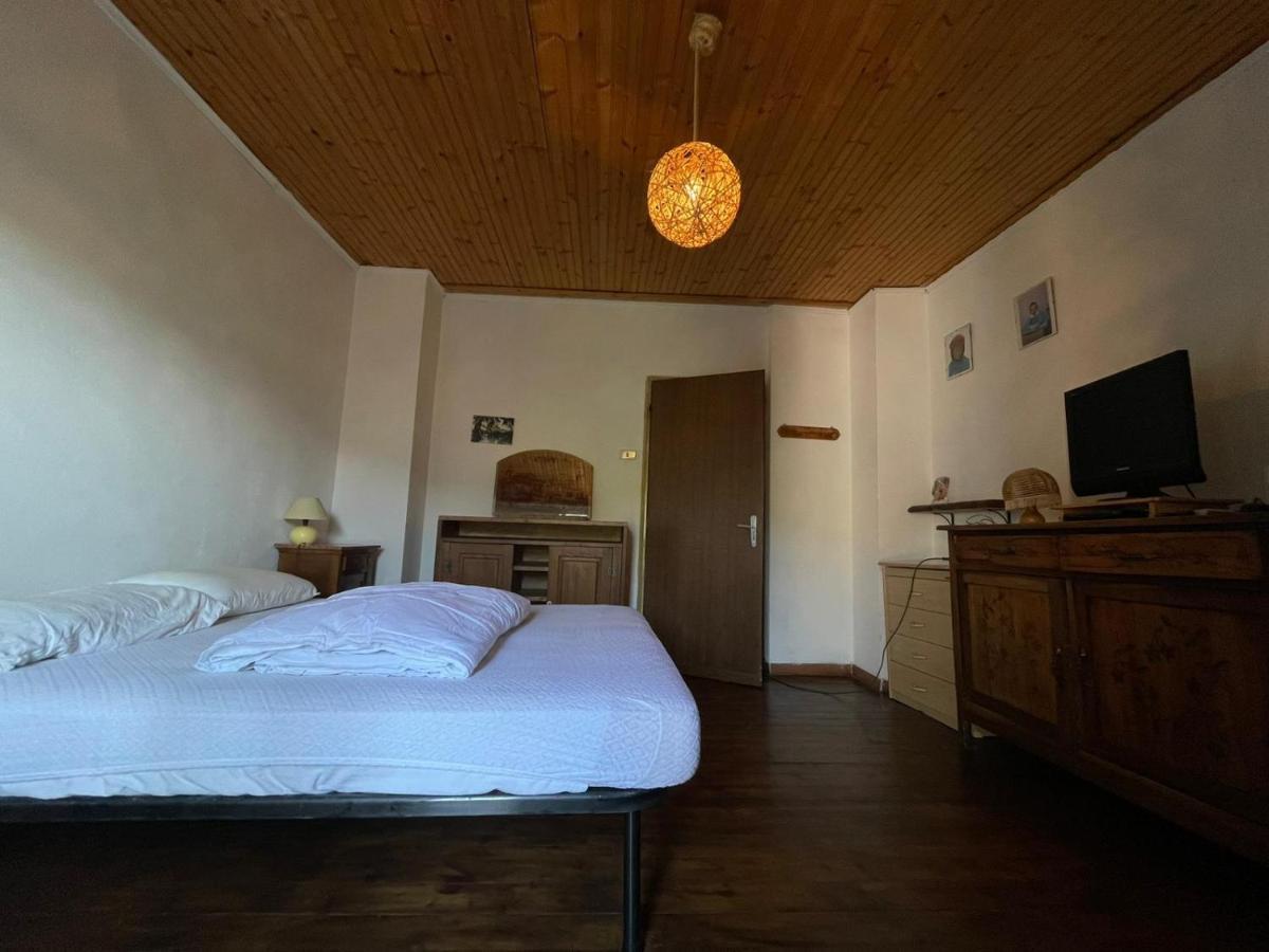 Casa Vacanza Pegrini Nel Centro Storico Di Gavi Exterior foto
